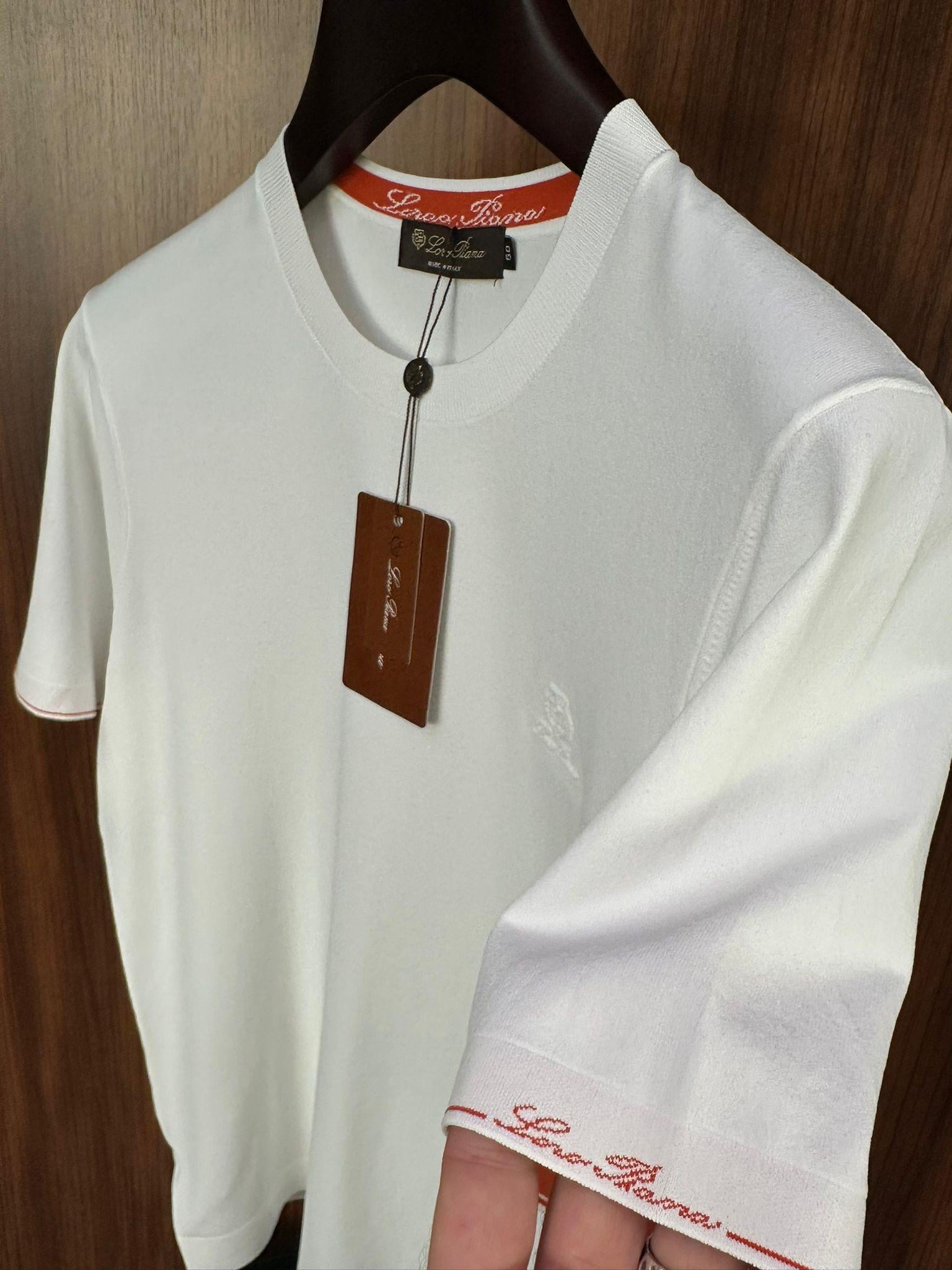 Göğüs Kabartma Logolu Triko T-Shirt