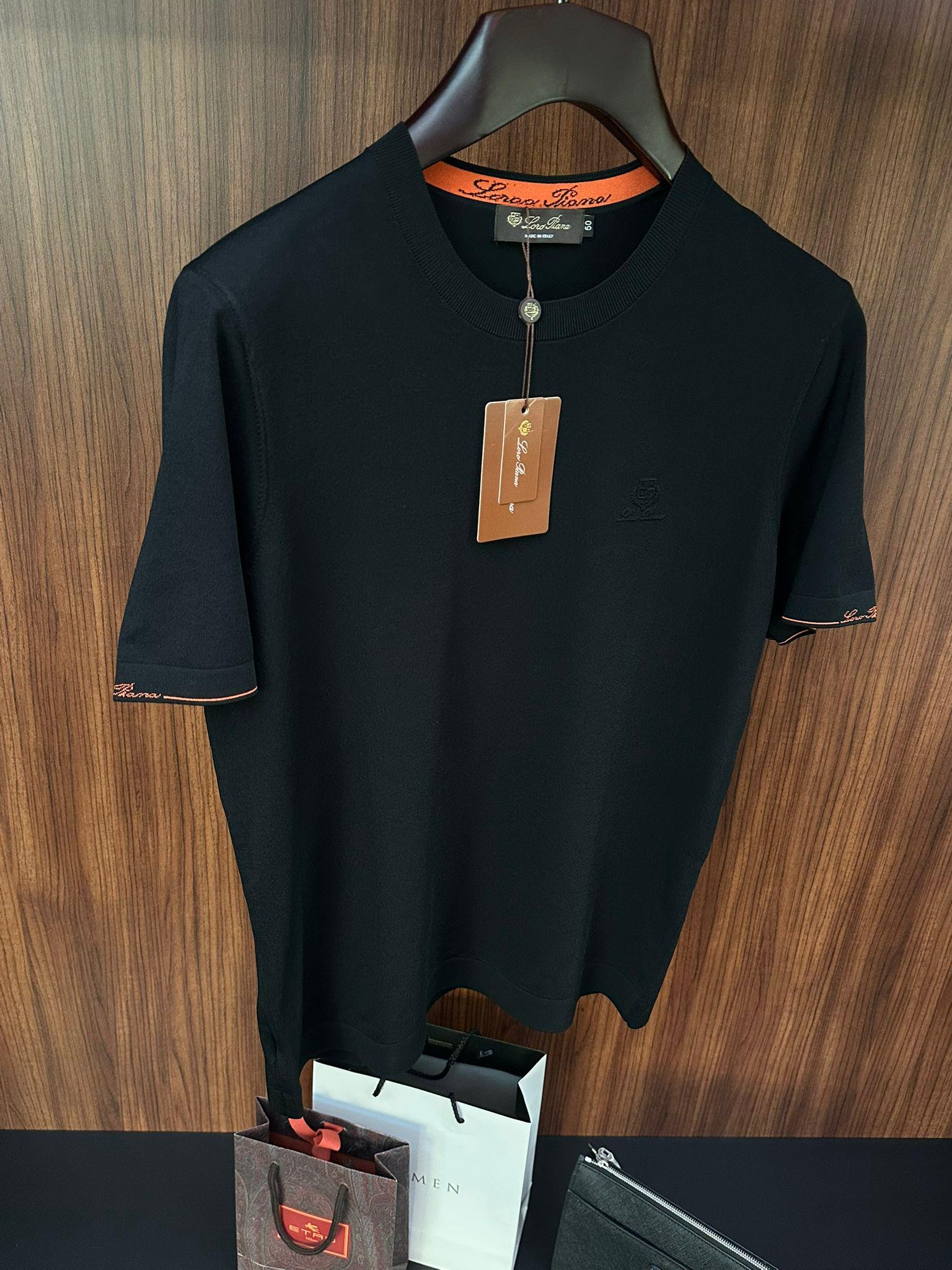 Göğüs Kabartma Logolu Triko T-Shirt