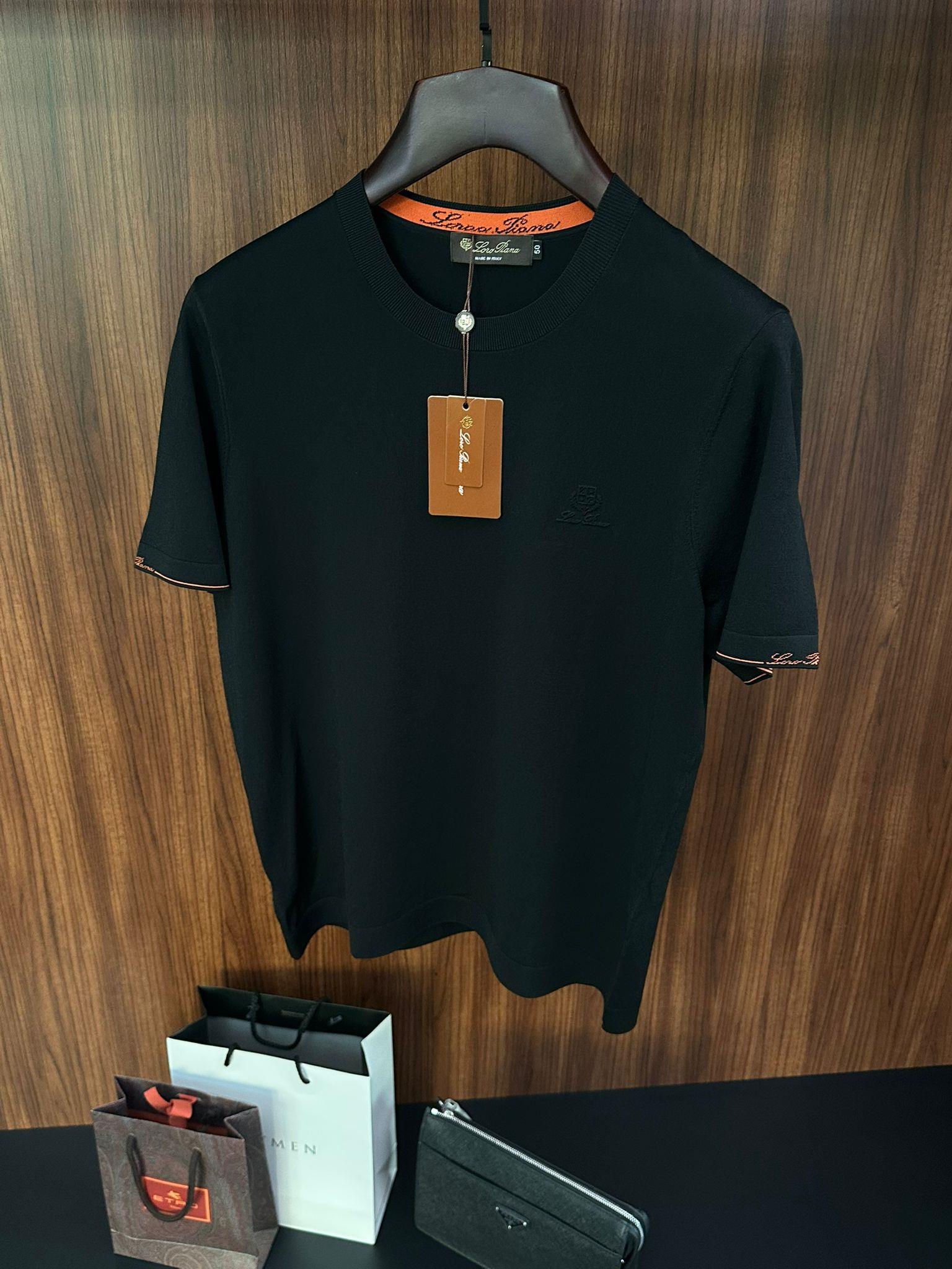 Göğüs Kabartma Logolu Triko T-Shirt