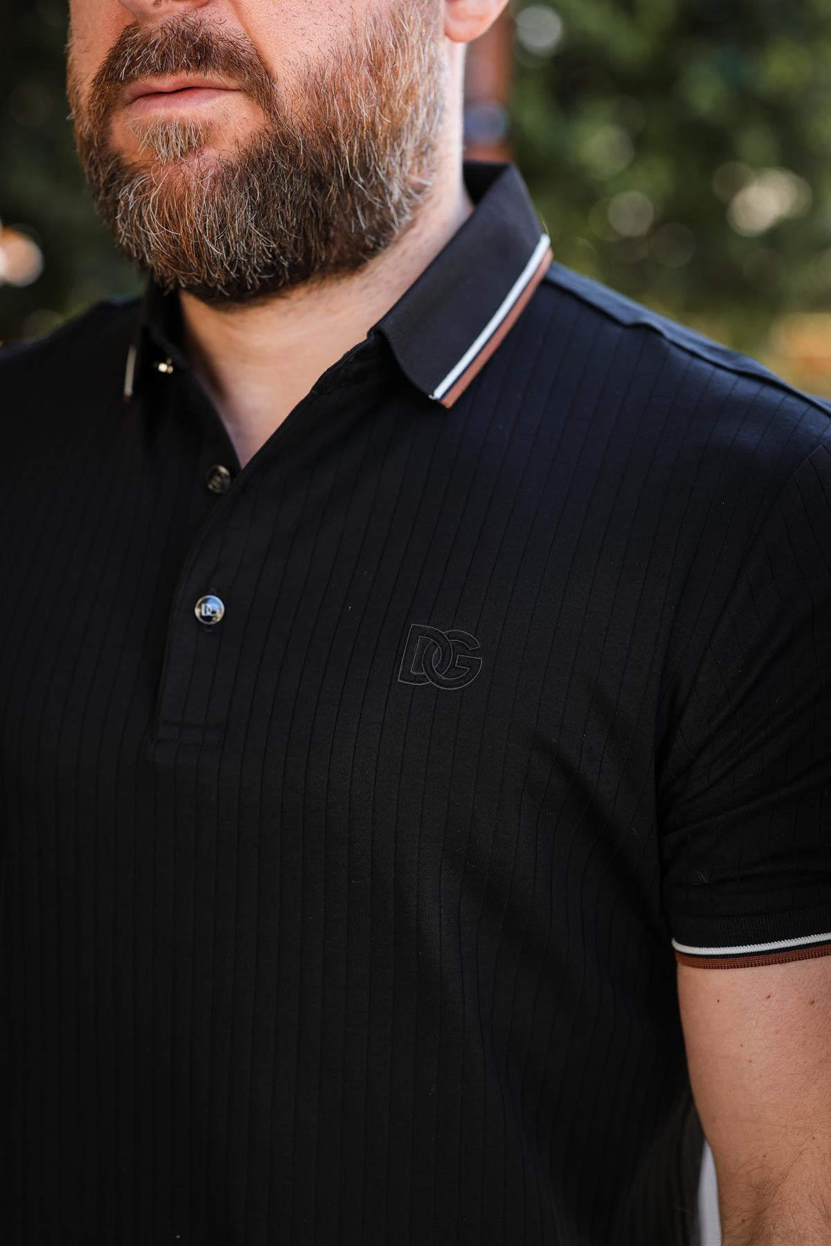 Göğüs Nakış Logolu Triko Yakalı T-Shirt