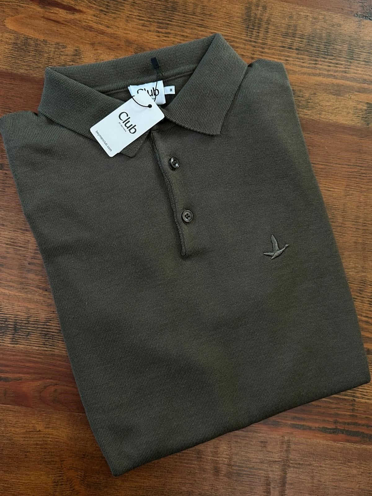 Nakış Kabartma Logolu Triko Yakalı T-Shirt
