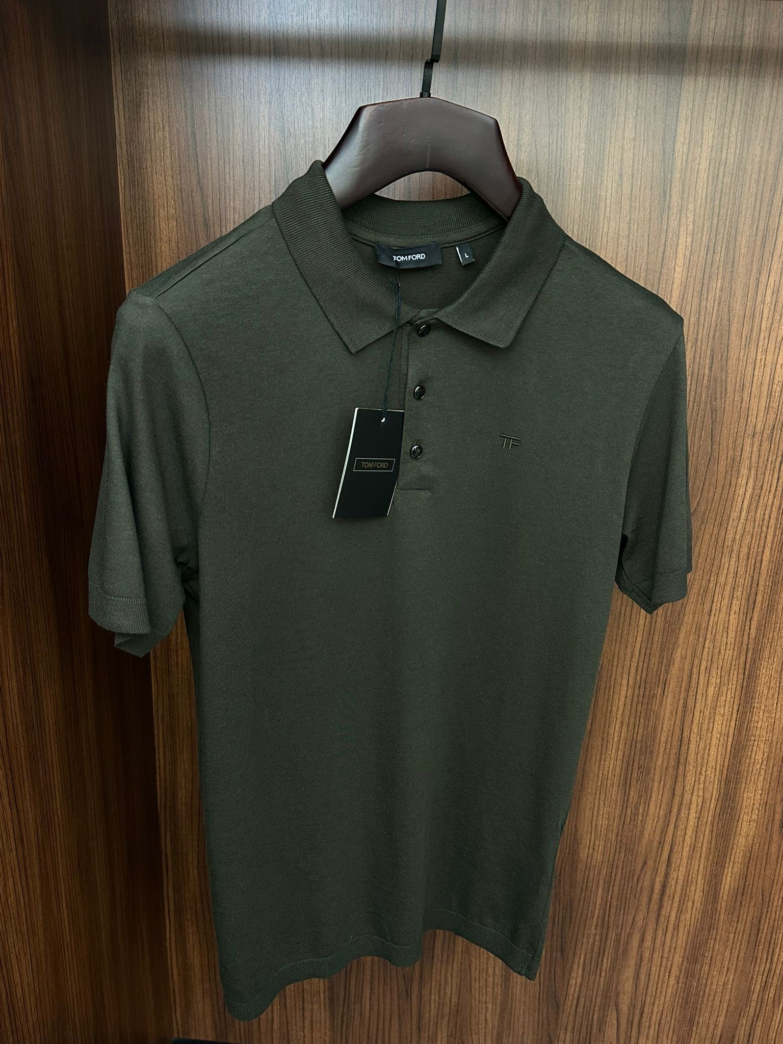 Nakış Logolu Kaşmir Kumaş Yakalı T-Shirt