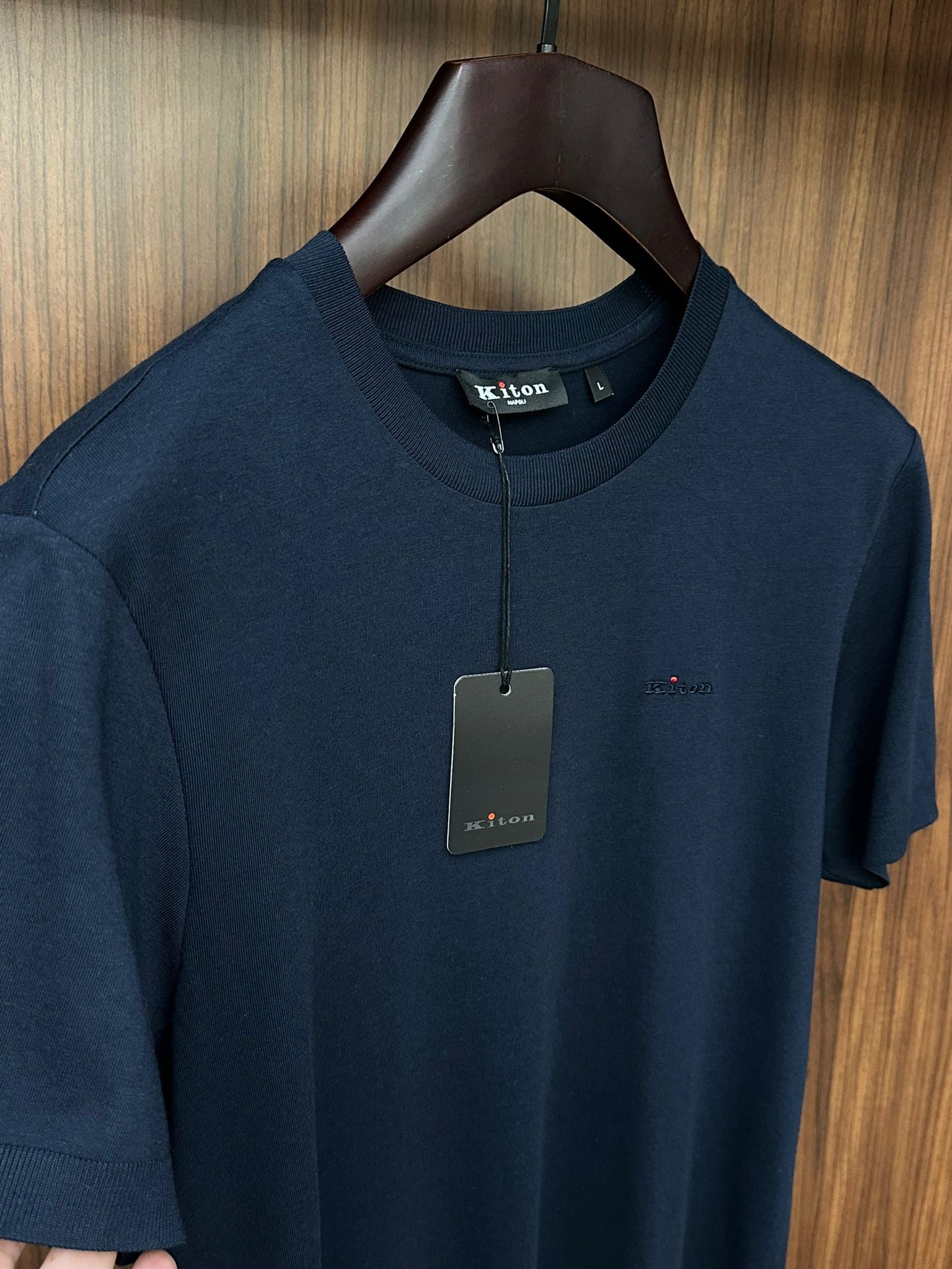 Nakış Logolu Kaşmir Kumaş Bisiklet Yaka T-Shirt