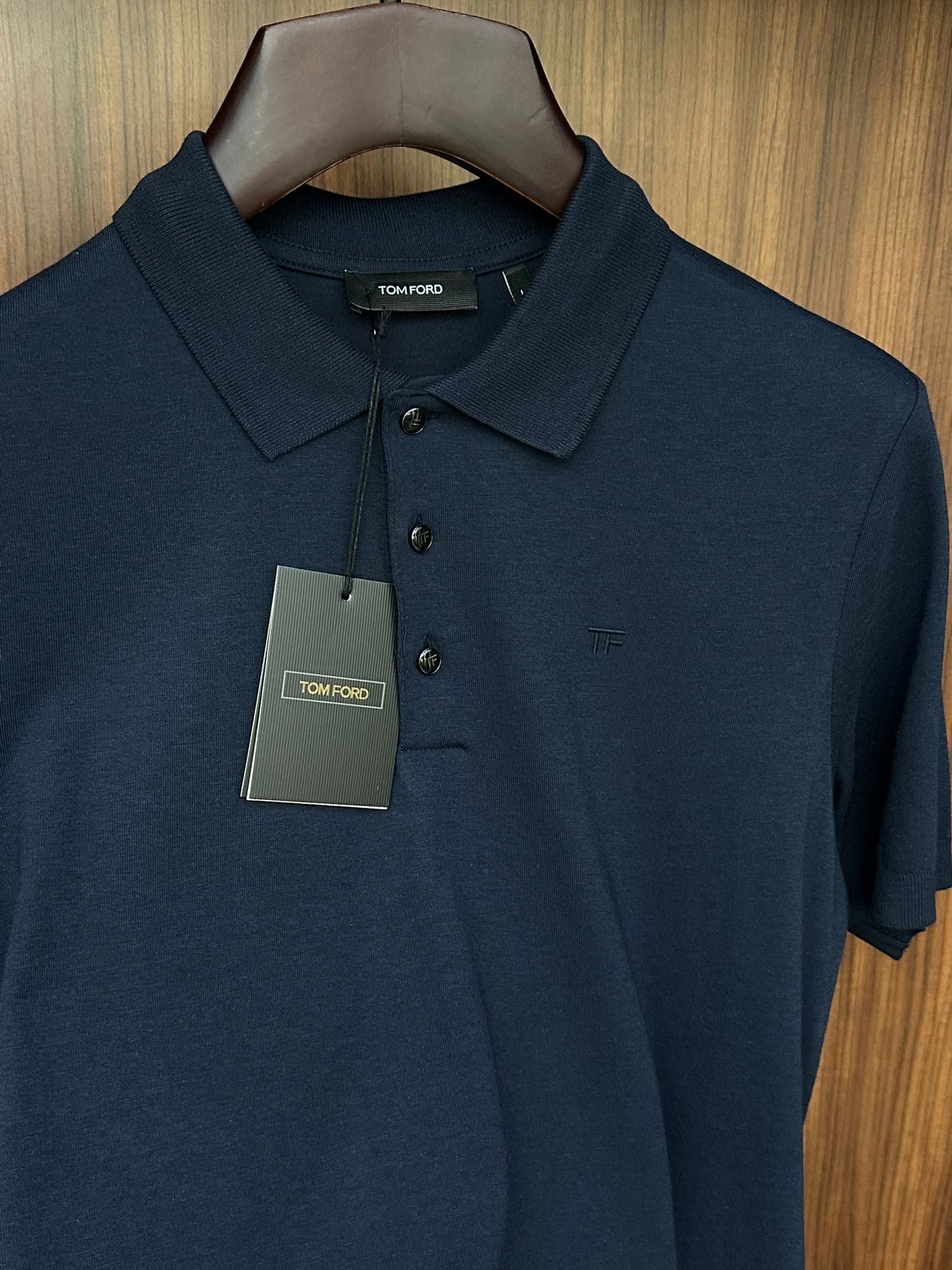 Nakış Logolu Kaşmir Kumaş Yakalı T-Shirt