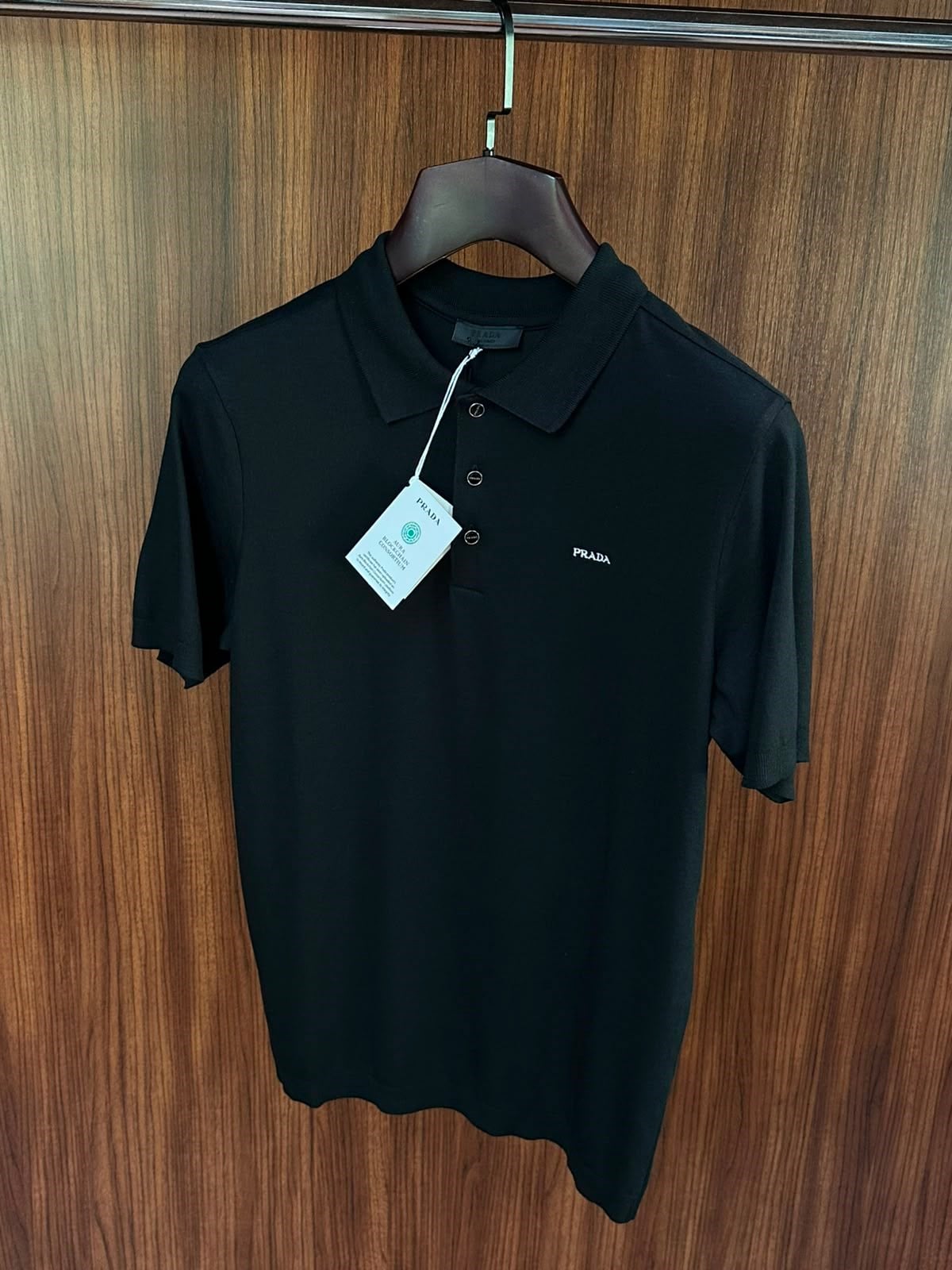 Nakış Logolu Kaşmir Kumaş Yakalı T-Shirt