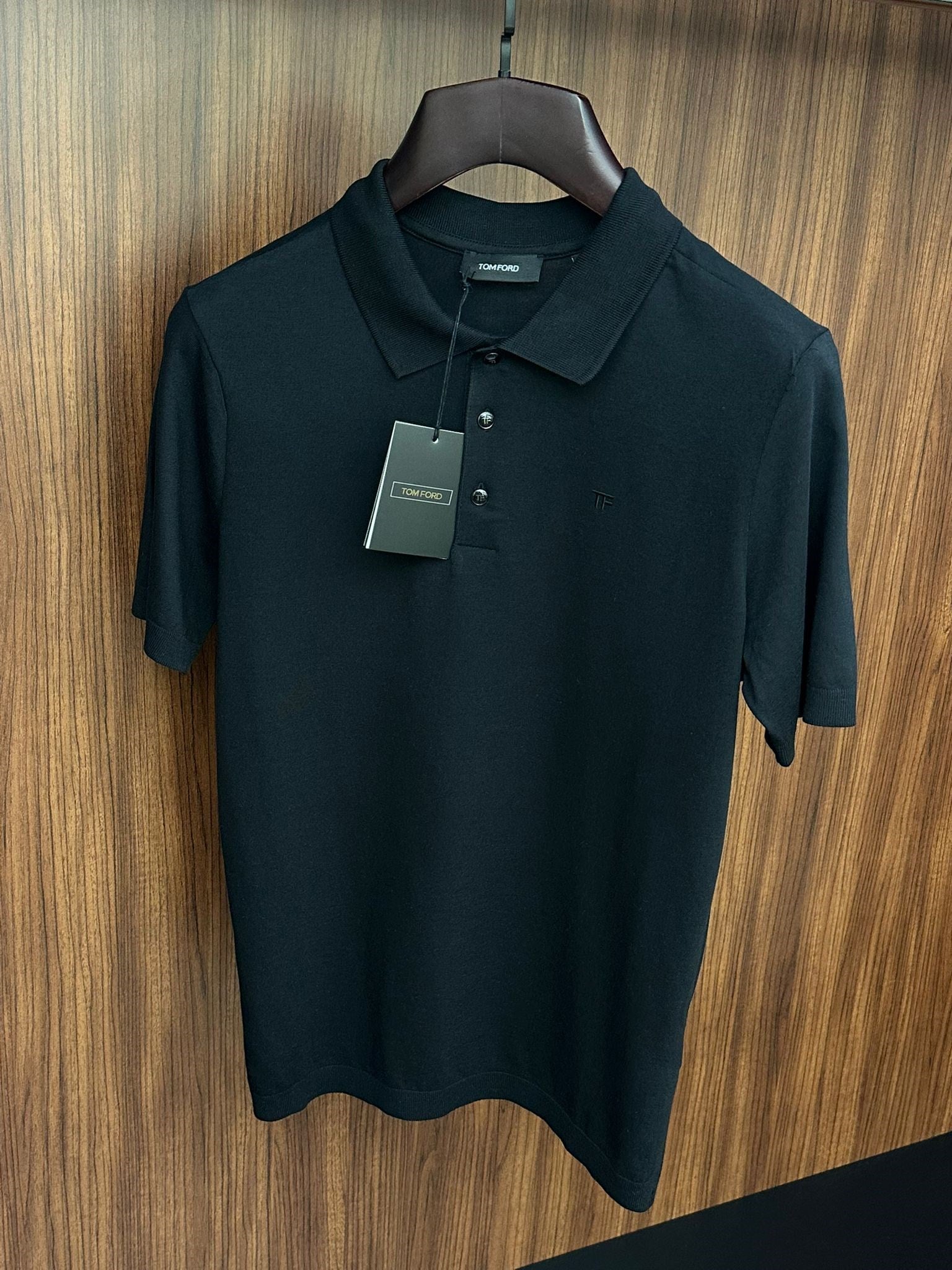 Nakış Logolu Kaşmir Kumaş Yakalı T-Shirt