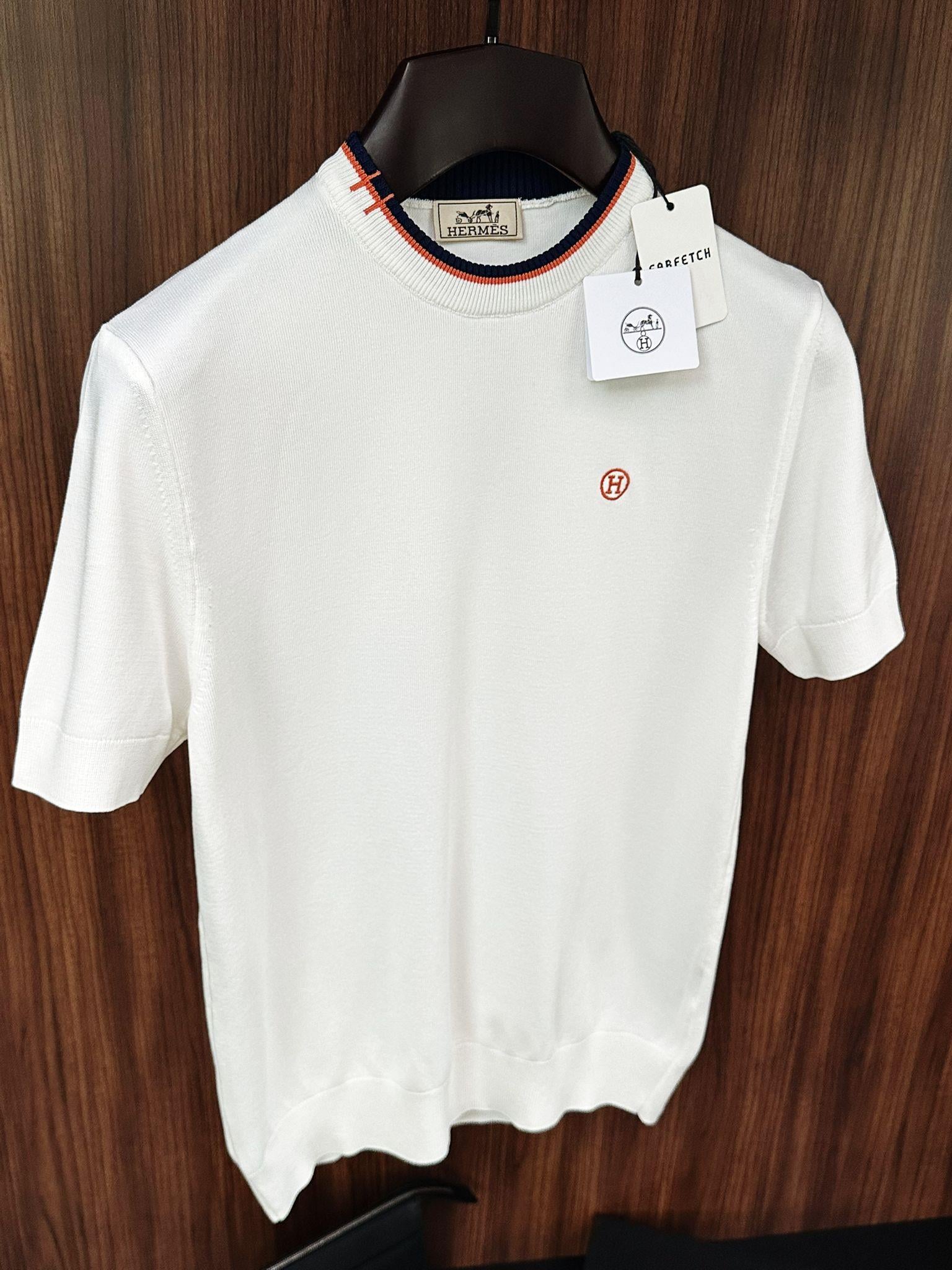 Nakış Logolu Yaka Detaylı Triko T-Shirt