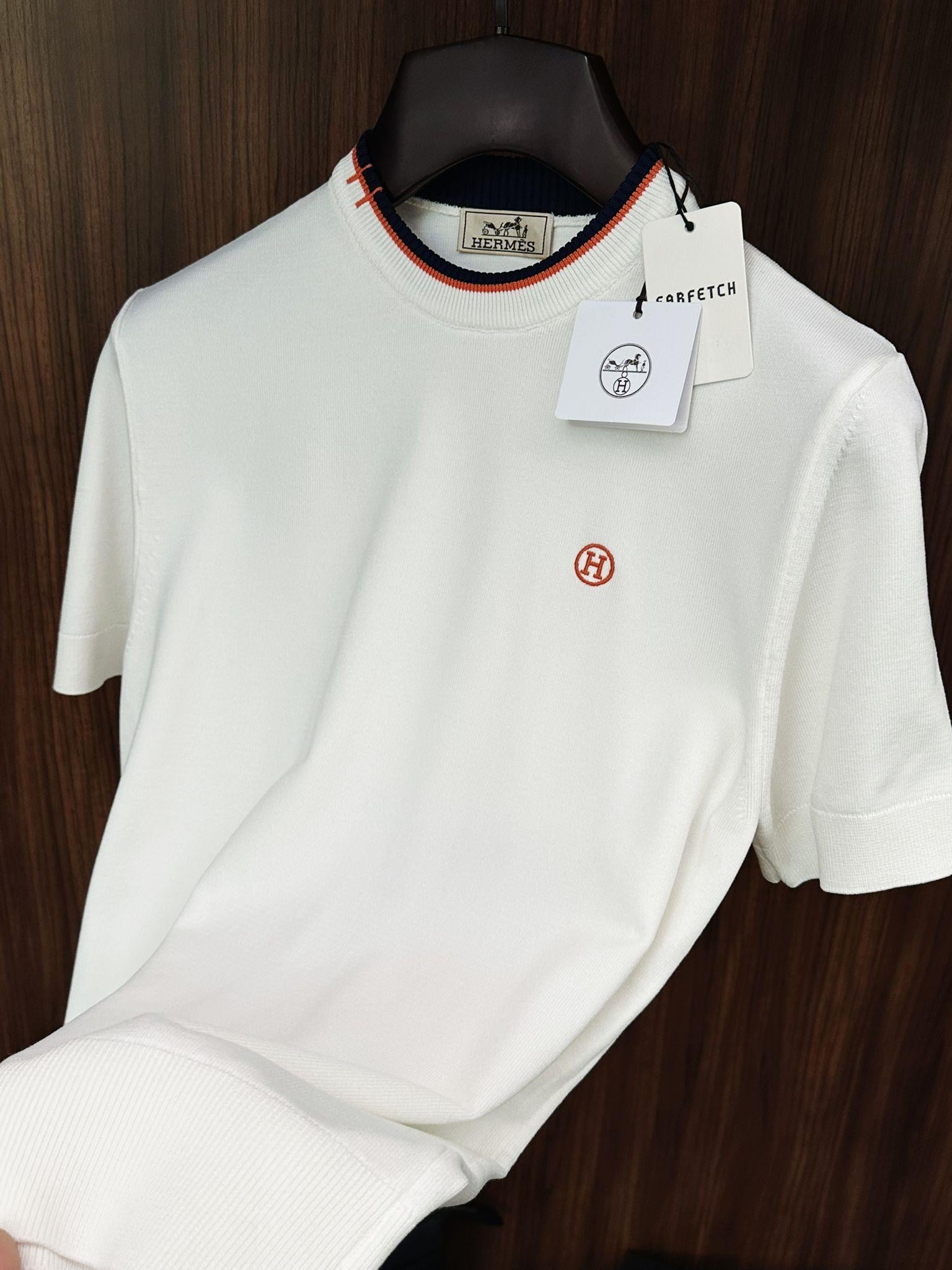 Nakış Logolu Yaka Detaylı Triko T-Shirt