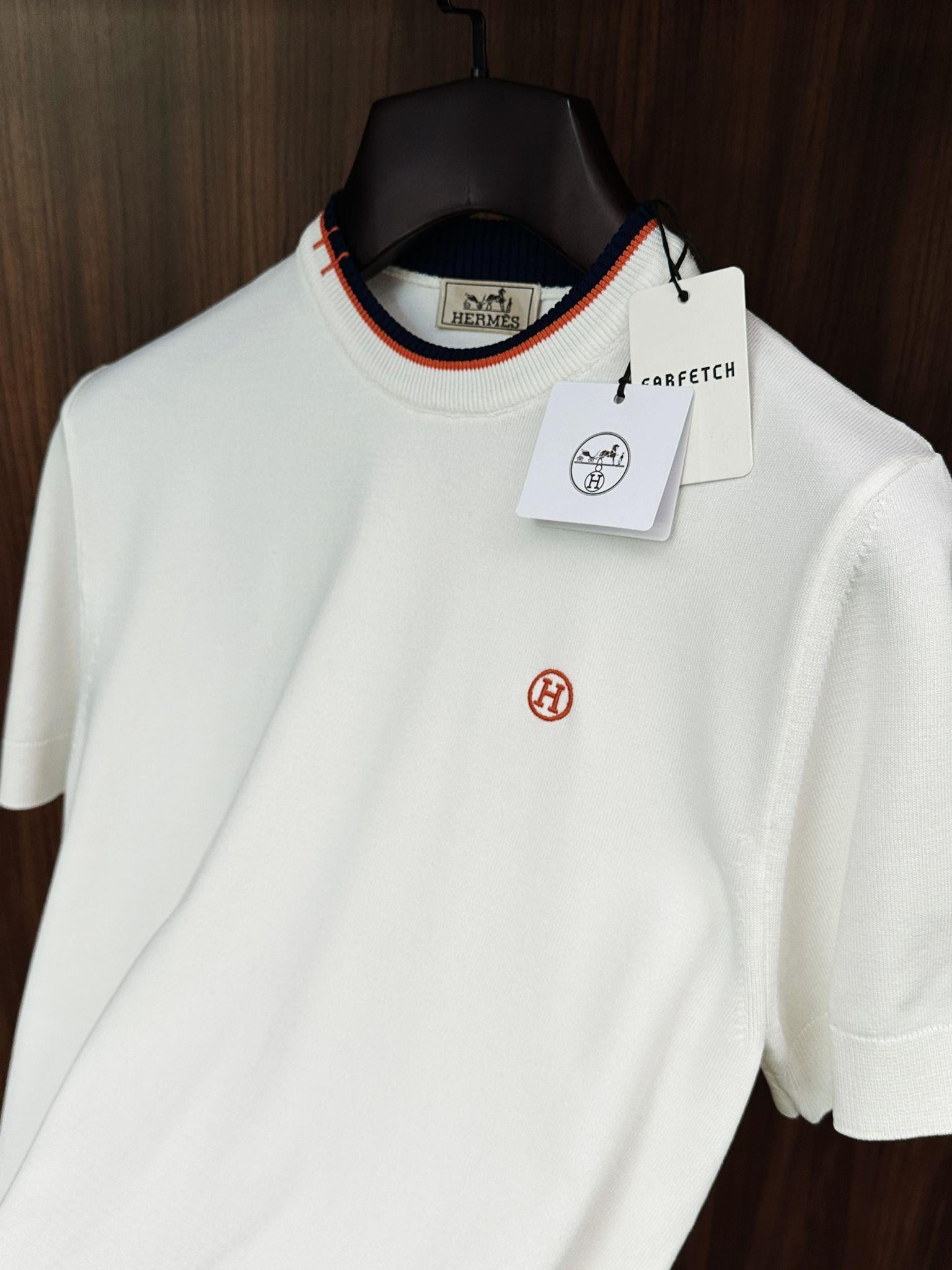 Nakış Logolu Yaka Detaylı Triko T-Shirt