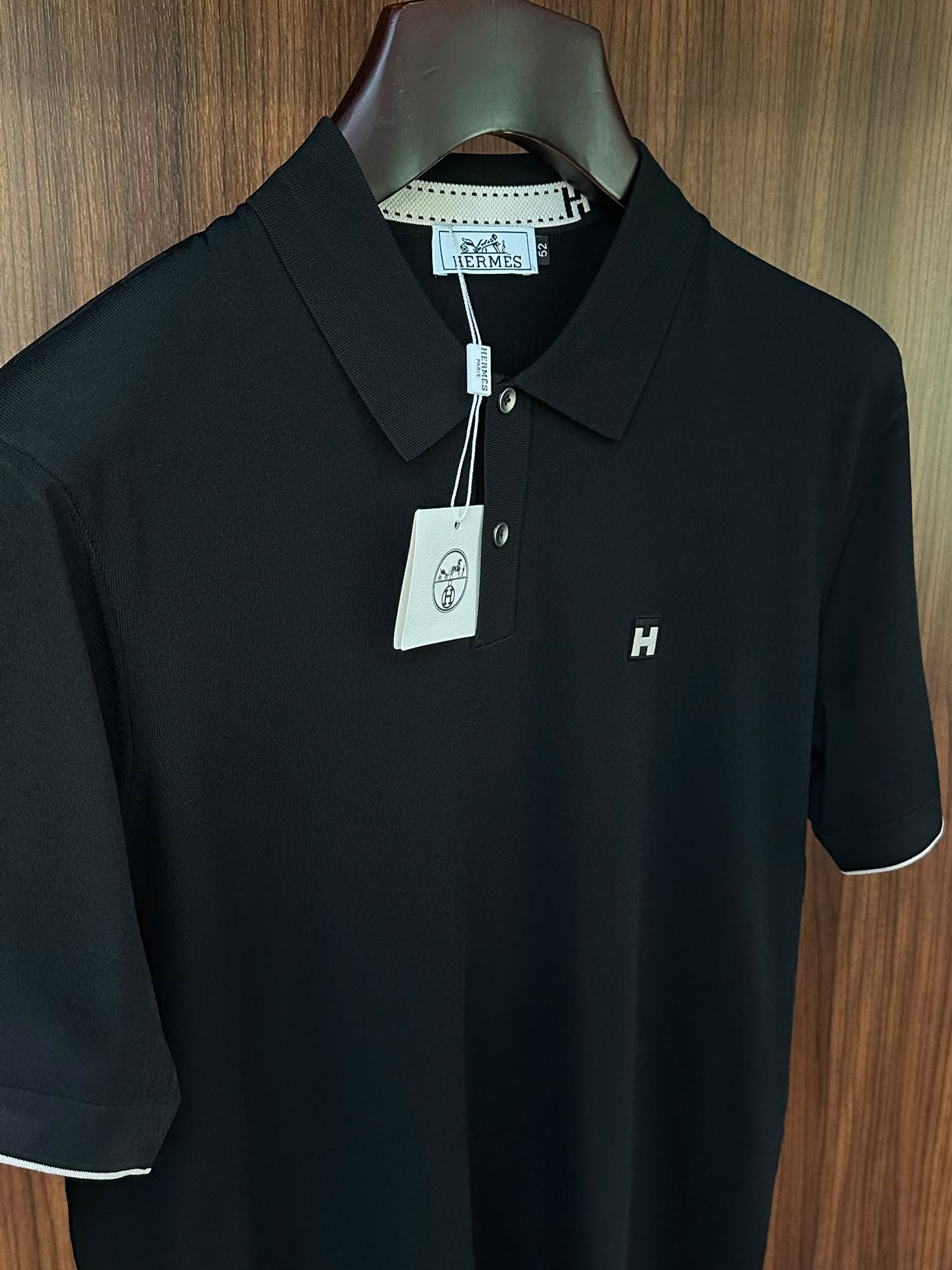 Slikon Logolu İthal Triko Yakalı T-Shirt