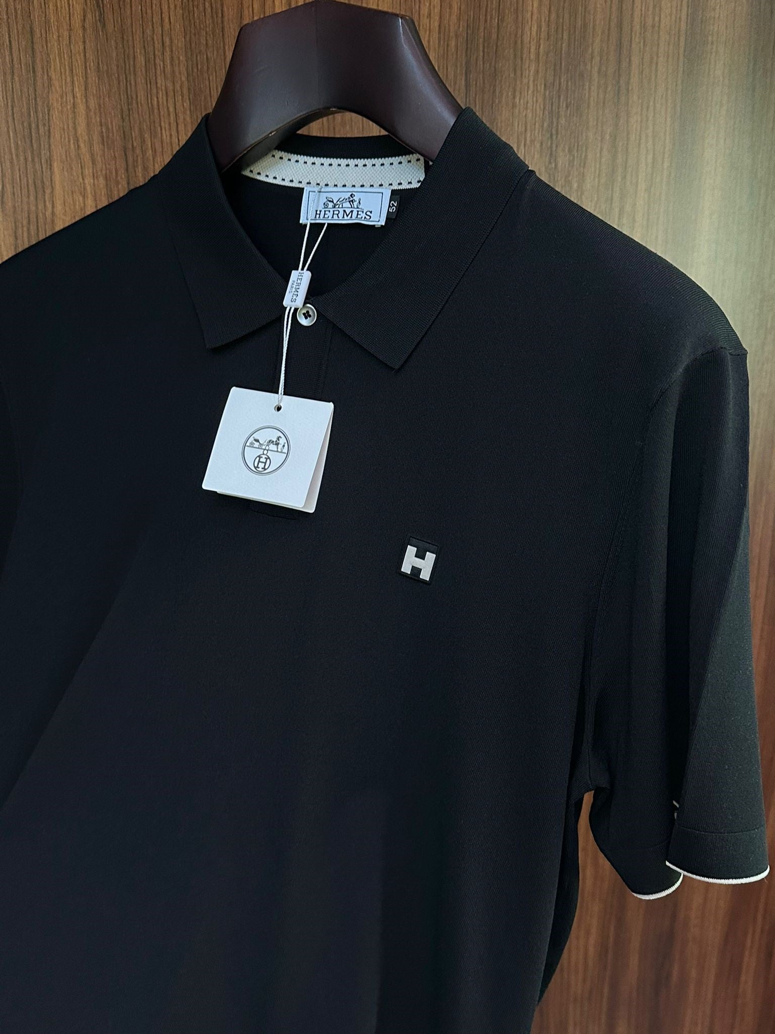 Slikon Logolu İthal Triko Yakalı T-Shirt