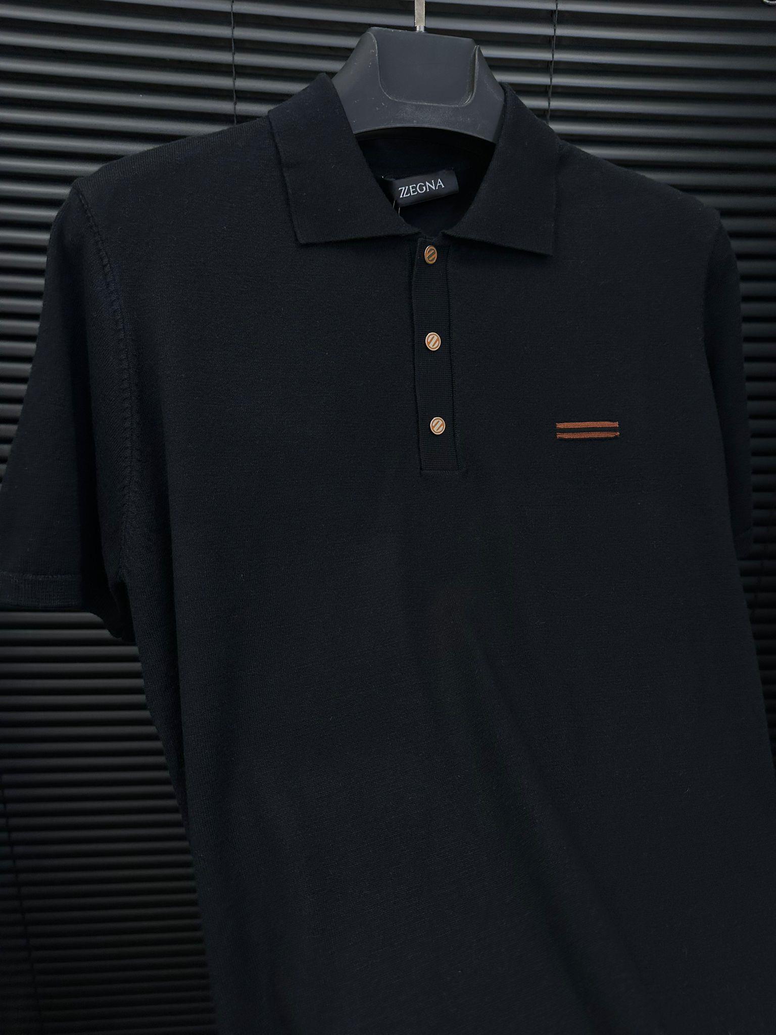Metal Düğme Detaylı Yakalı Triko T-Shirt