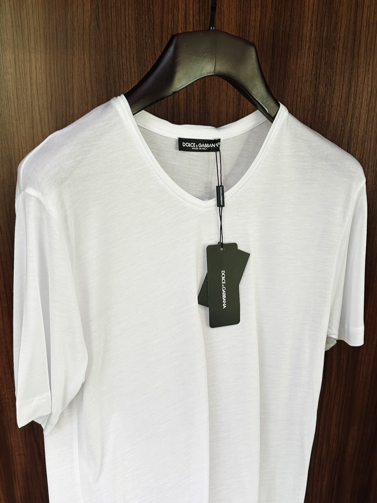 Kesik Yaka Detaylı Basic V Yaka T-Shirt