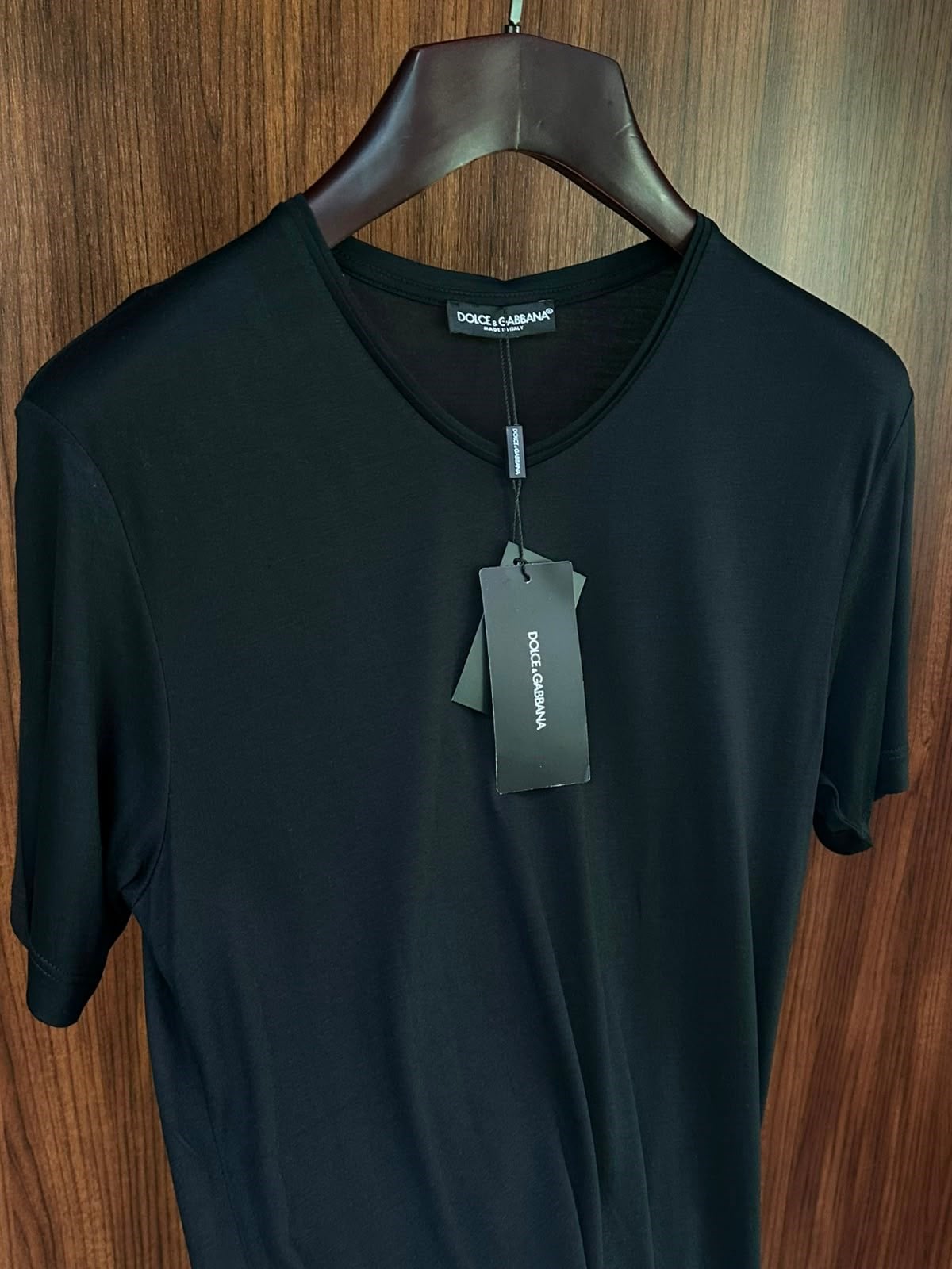 Kesik Yaka Detaylı Basic V Yaka T-Shirt