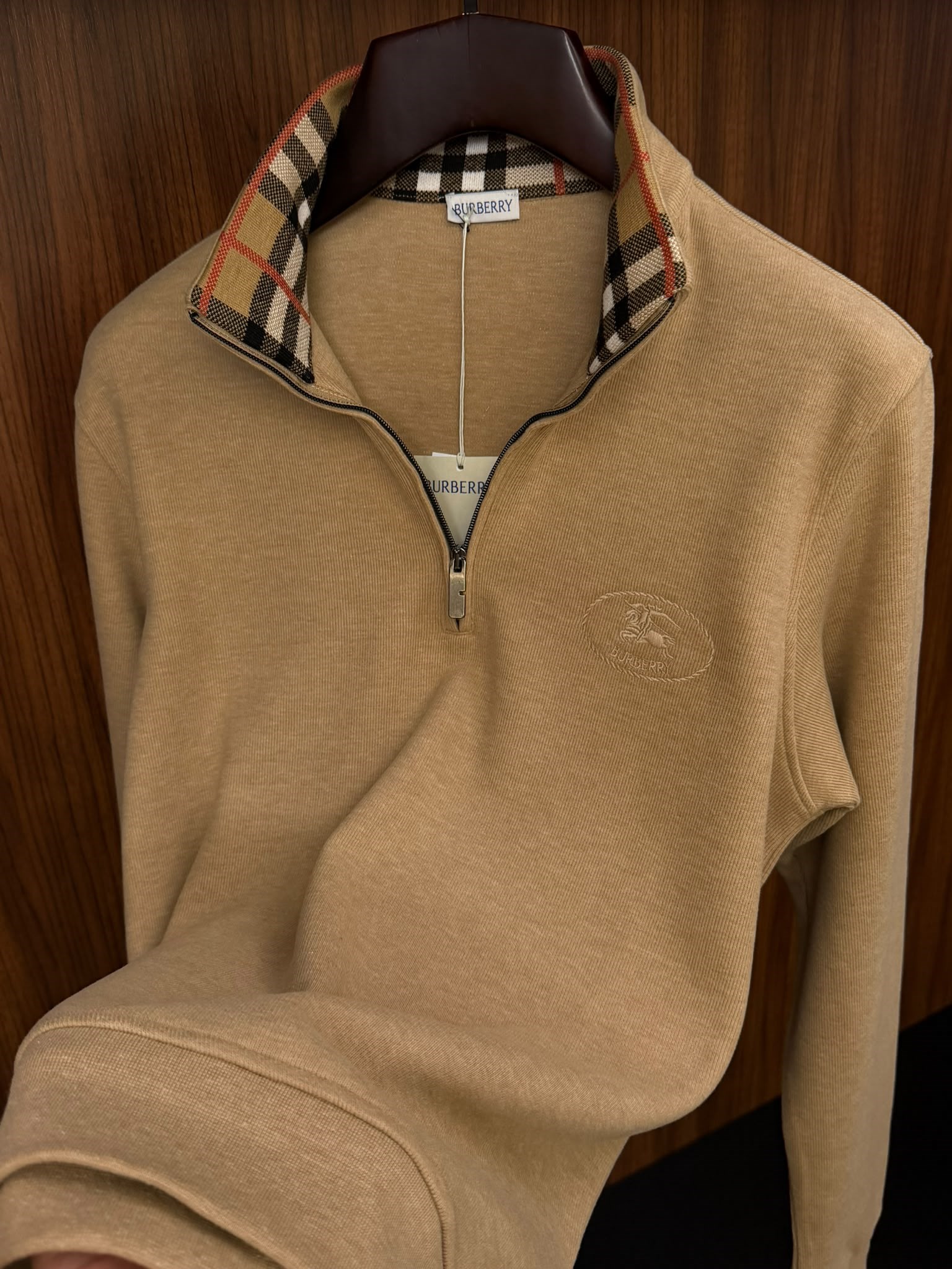 Yaka Detaylı Yarım Fermuarlı Selanik Sweatshirt
