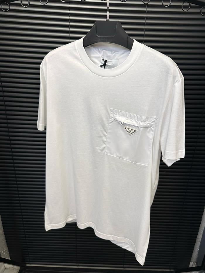 Cep Detaylı Metal Armalı Basic T-Shirt - Beyaz