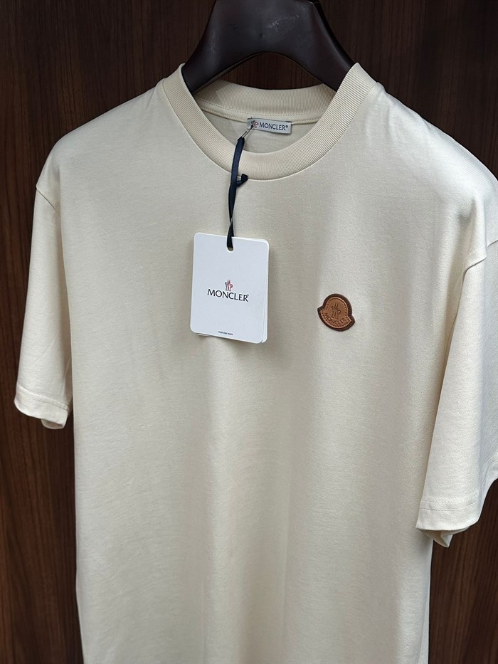 Deri Logolu Bisiklet Yaka T-Shirt