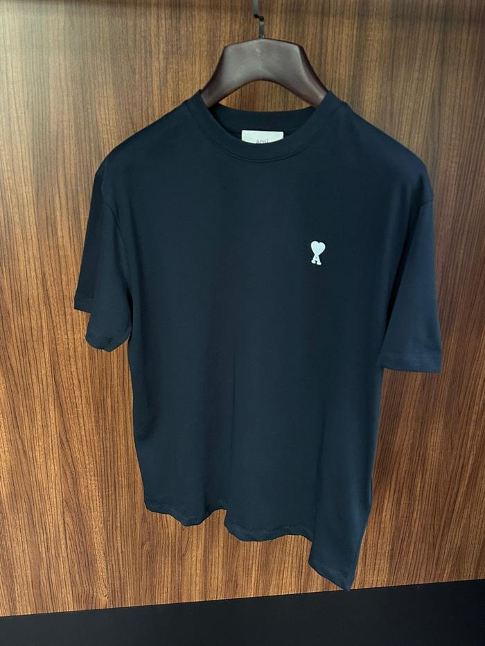 Göğüs Beyaz Nakış Logolu Basic T-Shirt