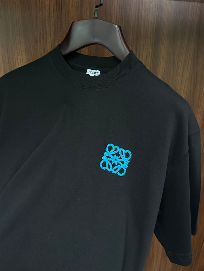Göğüs İplik Logolu Bisiklet Yaka T-Shirt