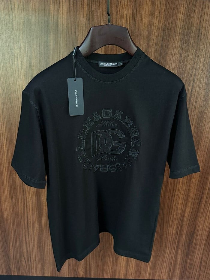 Göğüs Kabartma Logolu T-Shirt
