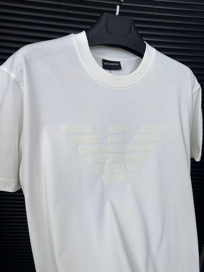Göğüs Kabartma Logolu T-shirt