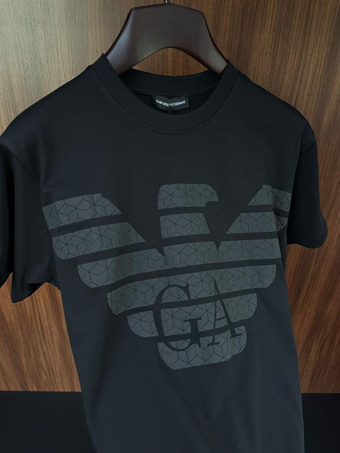 Göğüs Kabartma Logolu T-shirt