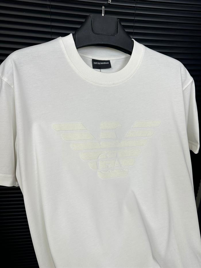 Göğüs Kabartma Logolu T-shirt
