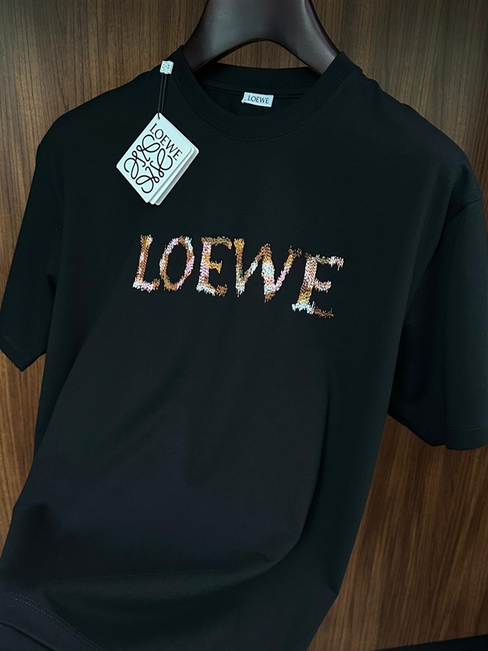 Göğüs Kabartma Nakış Logolu T-Shirt
