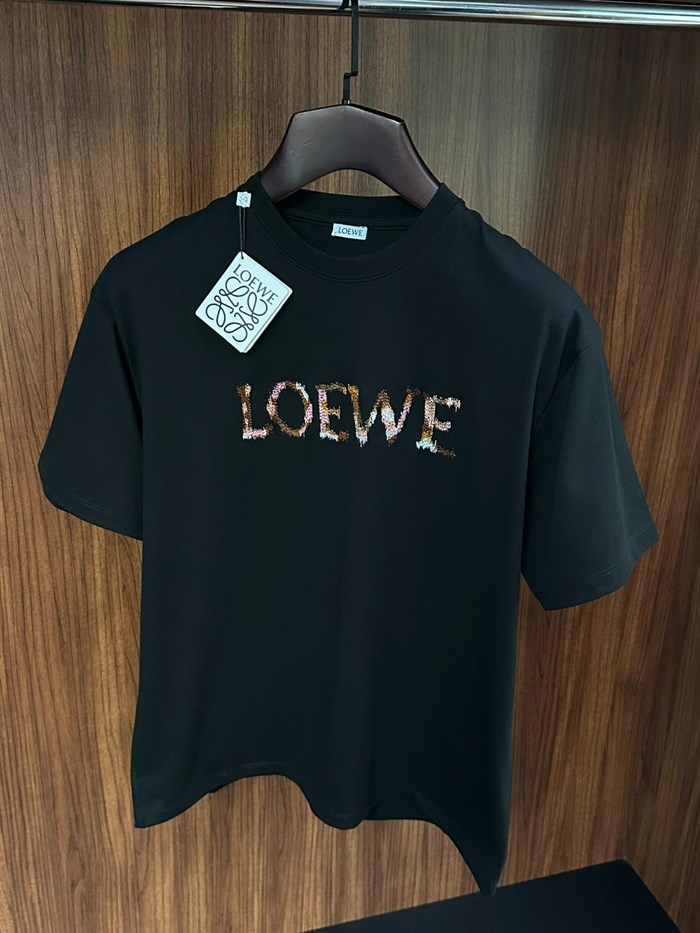 Göğüs Kabartma Nakış Logolu T-Shirt