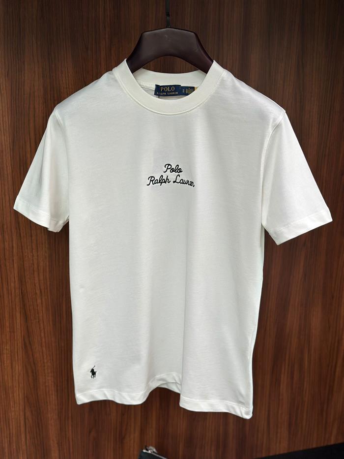 Göğüs Marka İmzalı T-Shirt