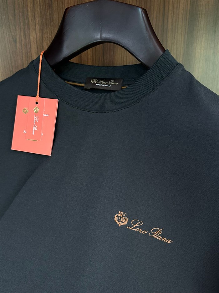 Göğüs Marka Yazılı Bisiklet Yaka T-Shirt