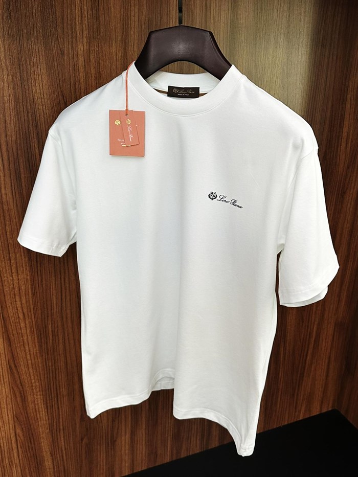 Göğüs Marka Yazılı Bisiklet Yaka T-Shirt