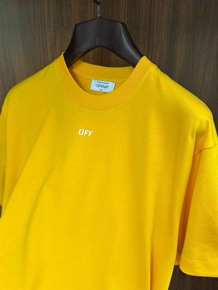 Göğüs Marka Yazılı T-shirt