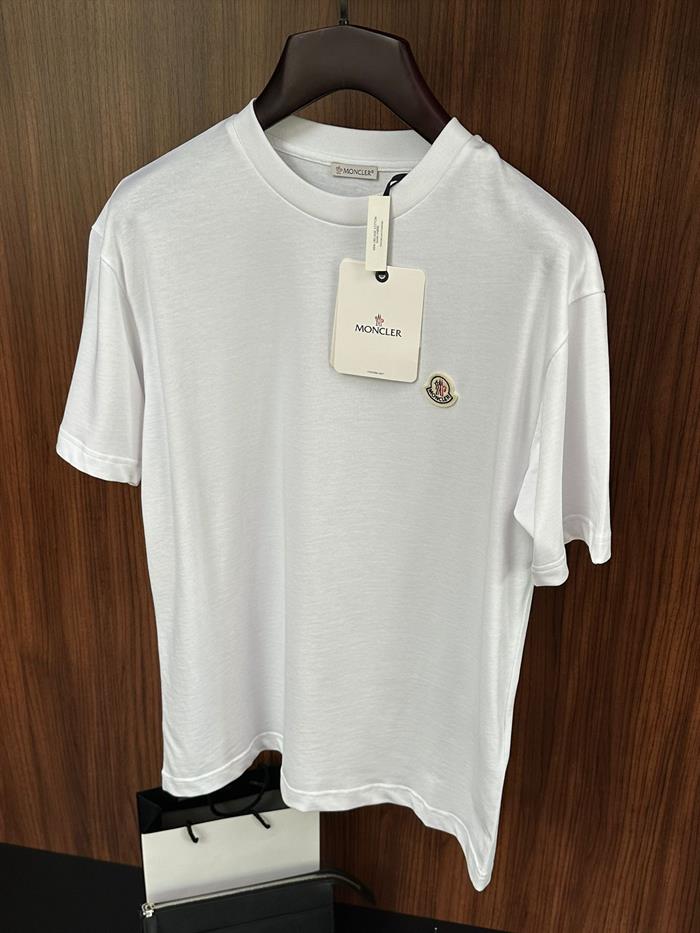 Göğüs Nakış Logolu T-Shirt