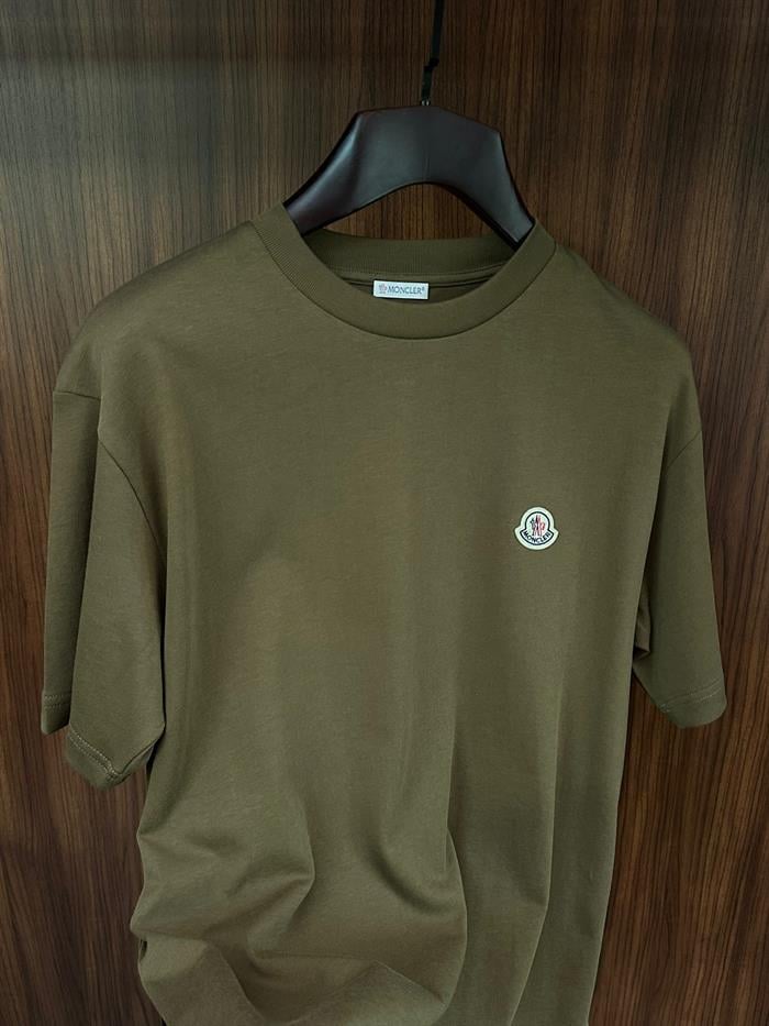 Göğüs Nakış Logolu T-Shirt