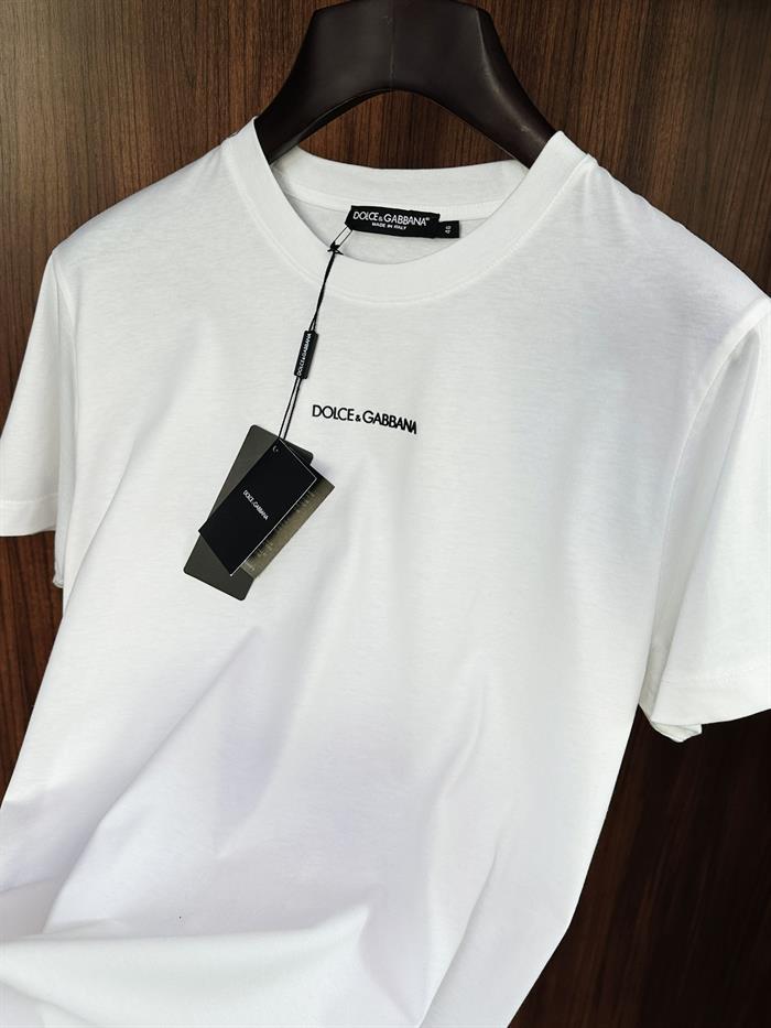 Göğüs Silikon Kabartma Marka Yazılı T-Shirt