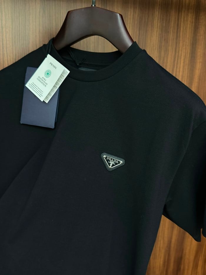 Göğüs Tonaton Metal Logolu T-Shirt