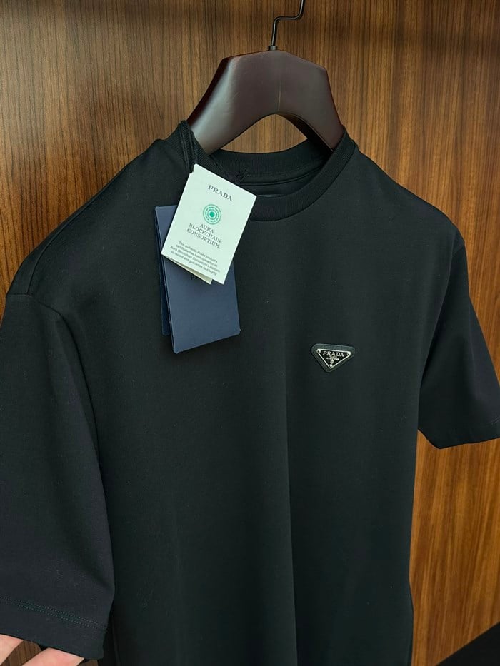 Göğüs Tonaton Metal Logolu T-Shirt