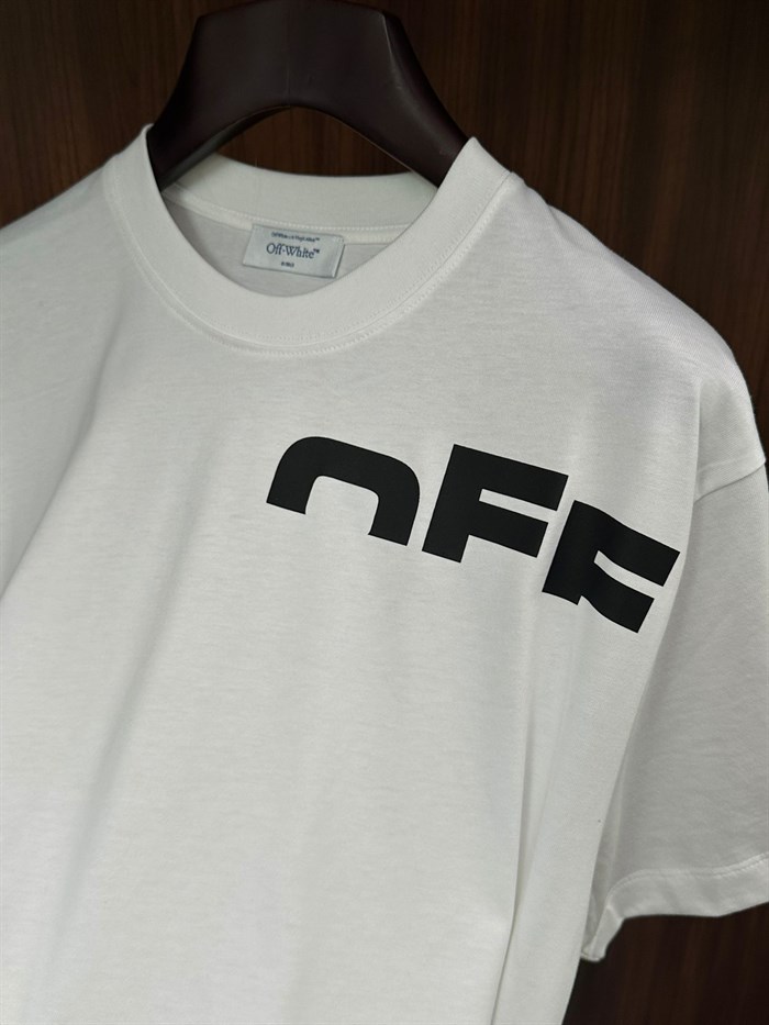 Göğüs Ve Sırt Yazı Baskılı T-Shirt