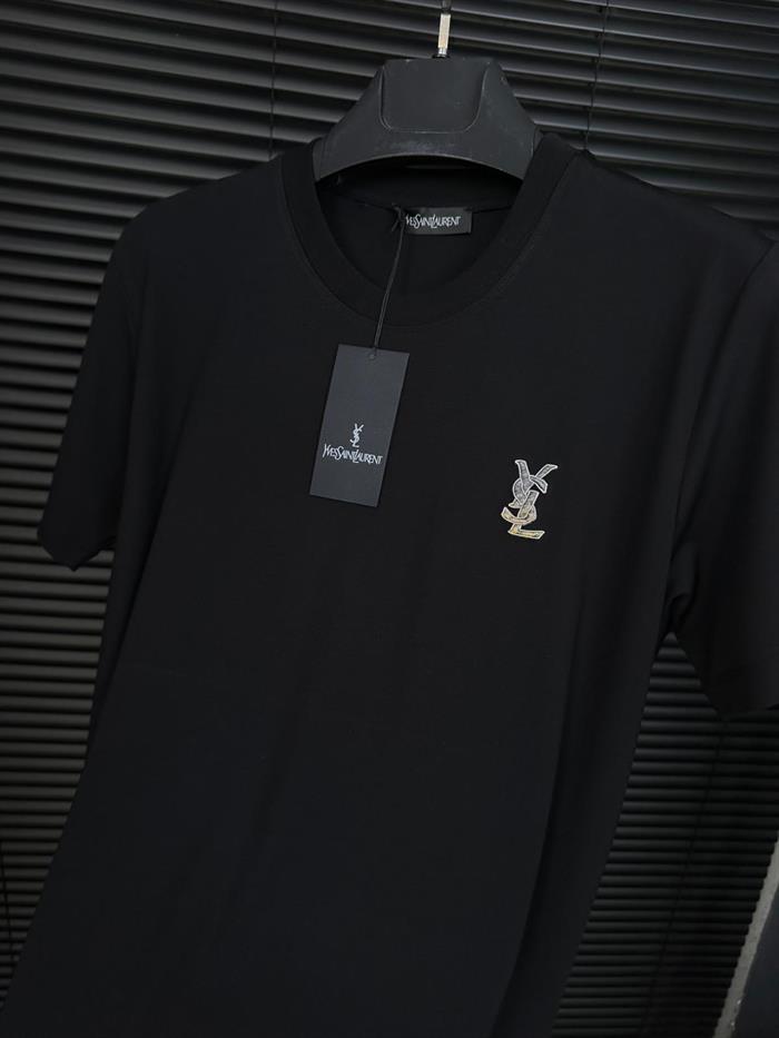 Kabartma Nakış Logolu Basic T-Shirt