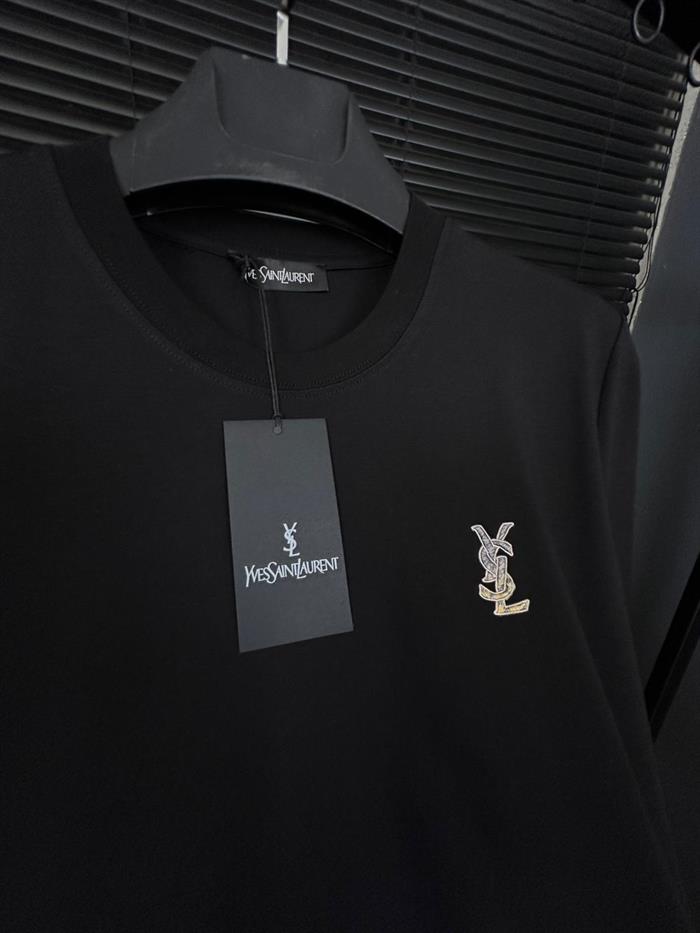 Kabartma Nakış Logolu Basic T-Shirt