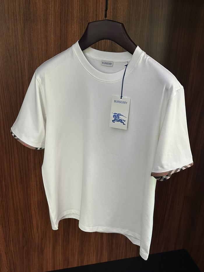 Kol Desen Detaylı Bisiklet Yaka T-Shirt