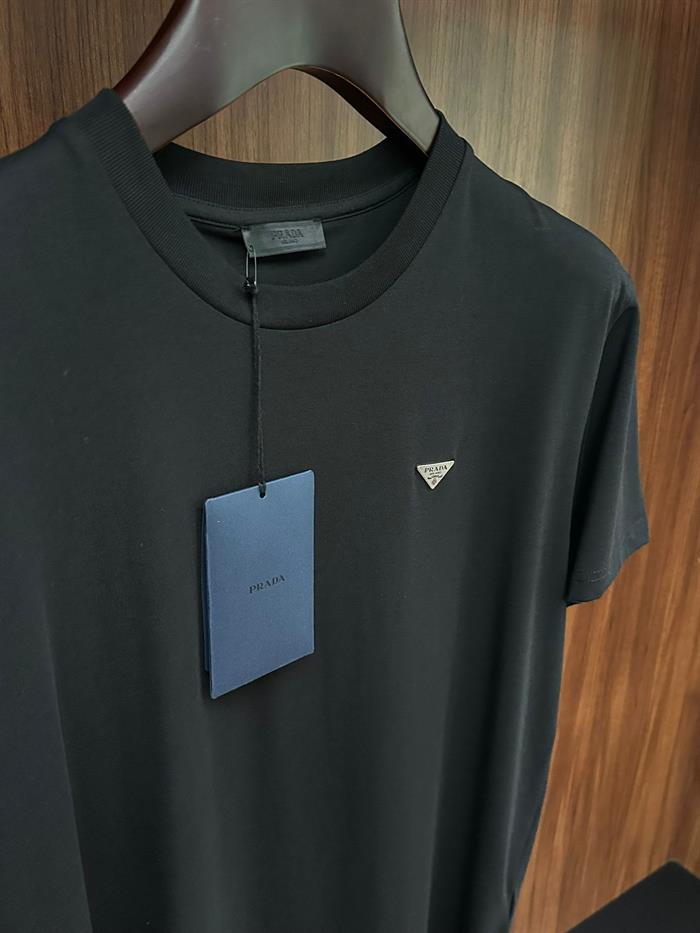 Metal Logolu Basic T-Shirt