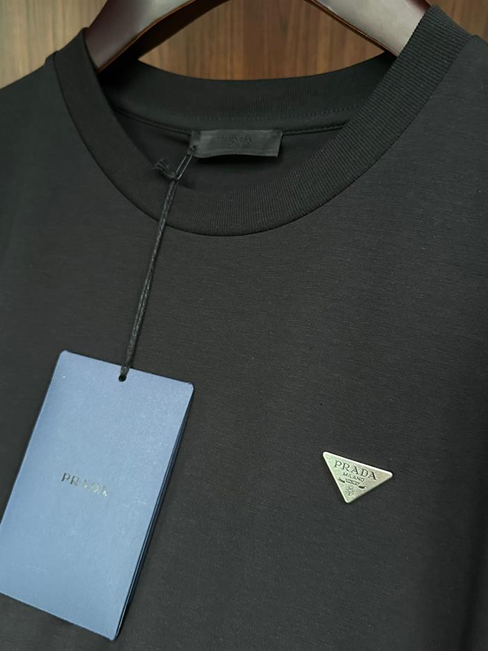 Metal Logolu Basic T-Shirt