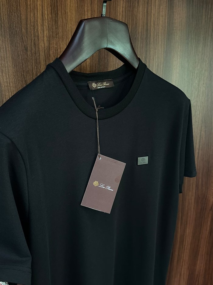 Metal Logolu Bisiklet Yaka T-Shirt