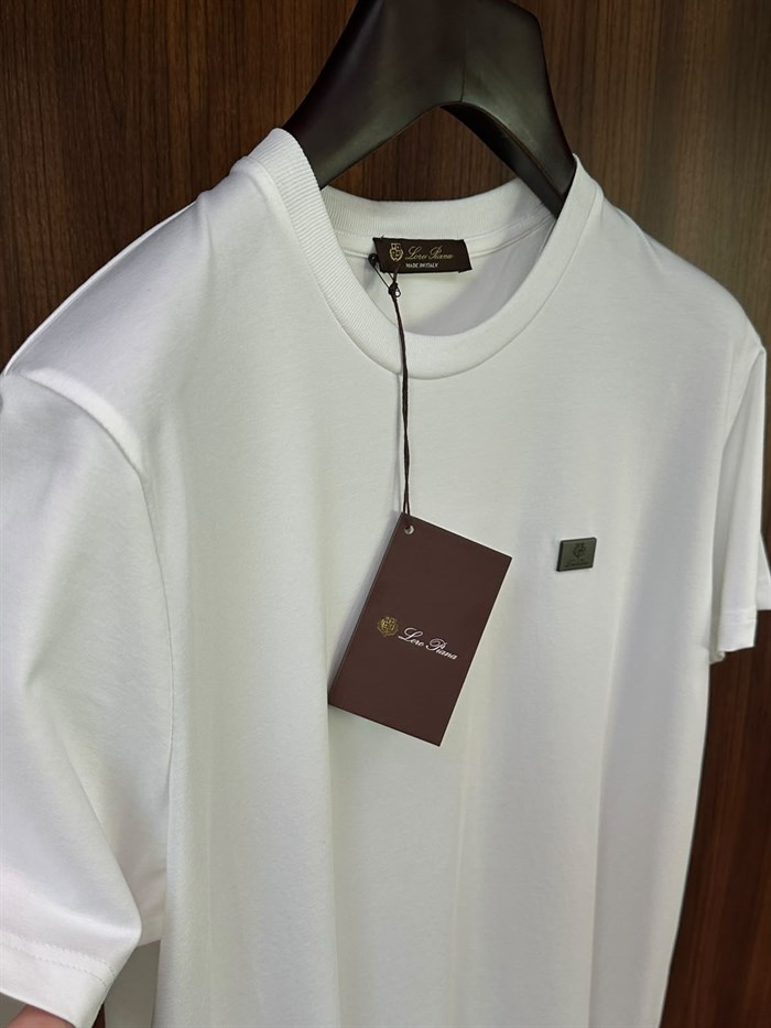 Metal Logolu Bisiklet Yaka T-Shirt