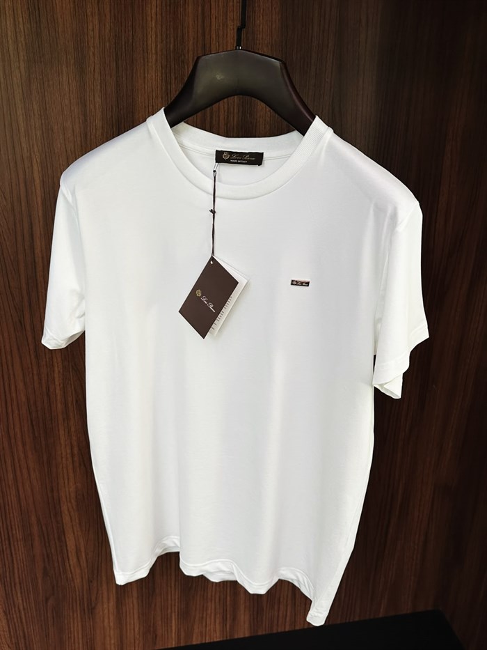 Metal Logolu Bisiklet Yaka T-Shirt