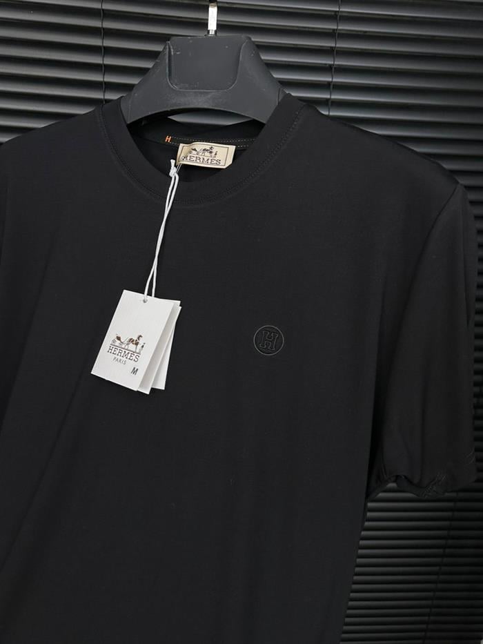 Nakış Gümüş Logolu Basic T-Shirt