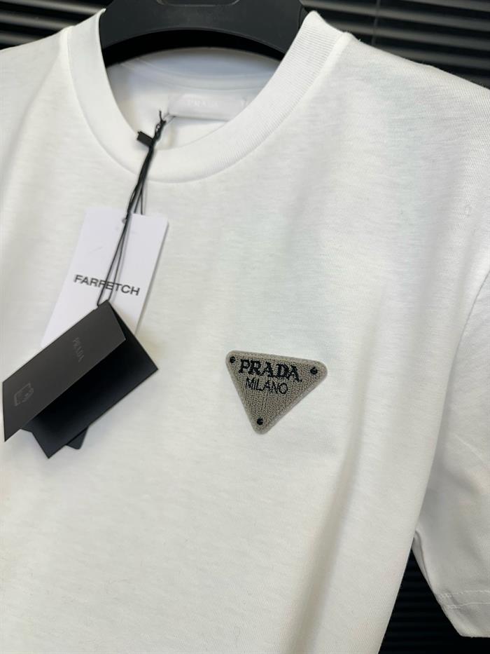 Nakış Kabartma Logolu Basic T-Shirt