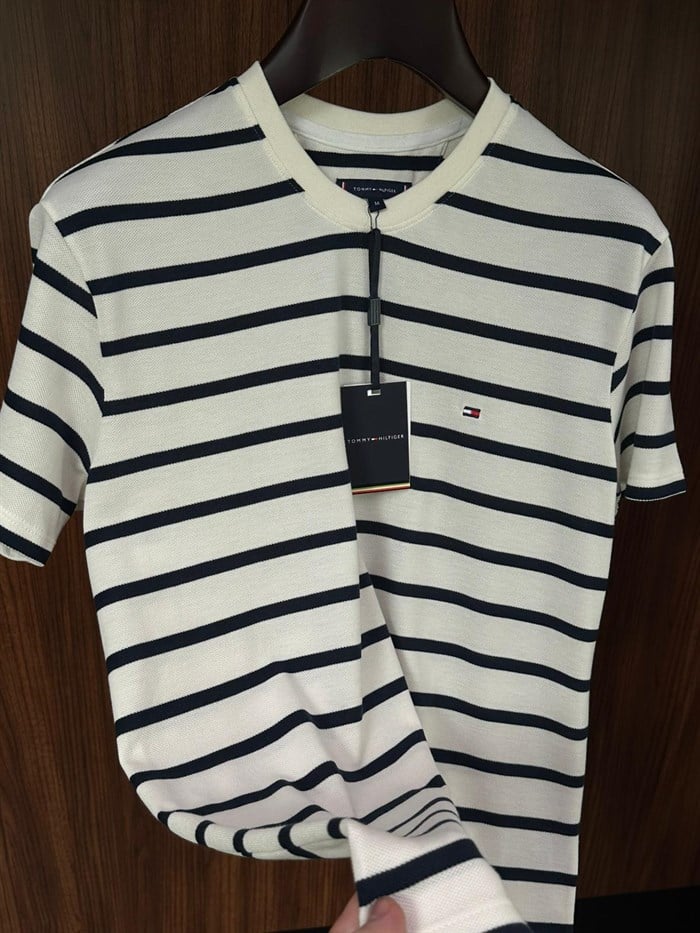 Nakış Logolu Yatay Çizgili T-Shirt